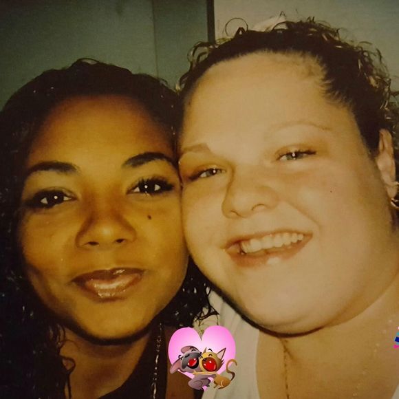 Meet your Posher, Deanna - Picture 1 of 1